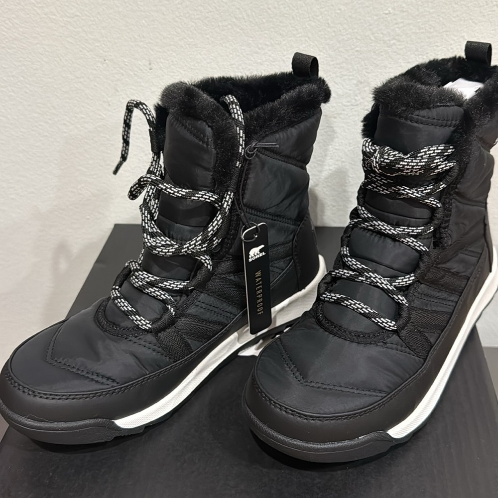 Sorel WHITNEY ll SHORT LACE waterproof winter boot